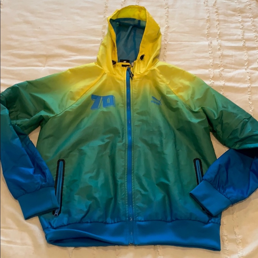 Men’s Puma hooded windbreaker size medium